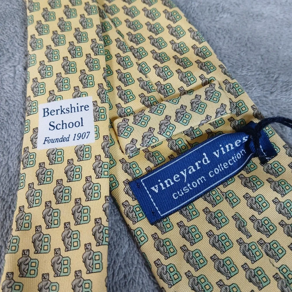 Berkshire School Vineyard Vines Tie Mens OS Bear Mascot Yellow Silk NCAA Prep